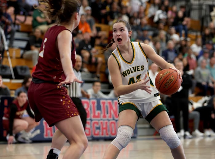 Cardinal Newman girls BB 61, San Ramon Valley 55 NCS Open championship by Dennis Lee 2-24-24022420244 (1)